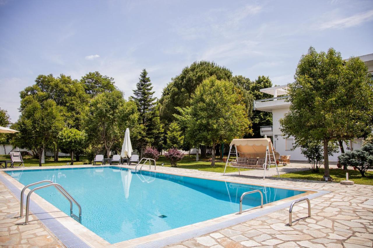 Zeusplace Poolvilla Natura Paralia Kateríni Exteriör bild